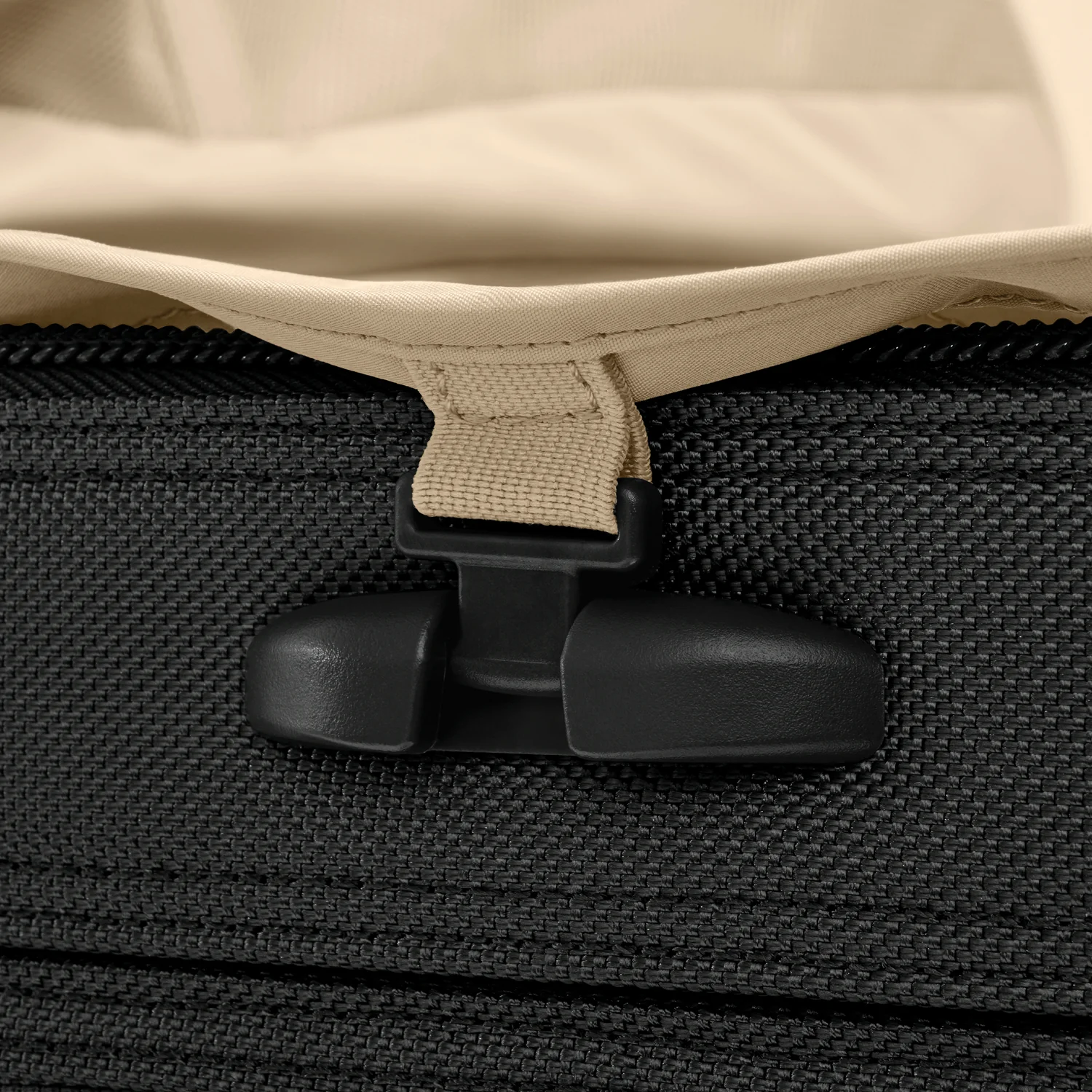 Compact 24" Checked Expandable Spinner - Image 10