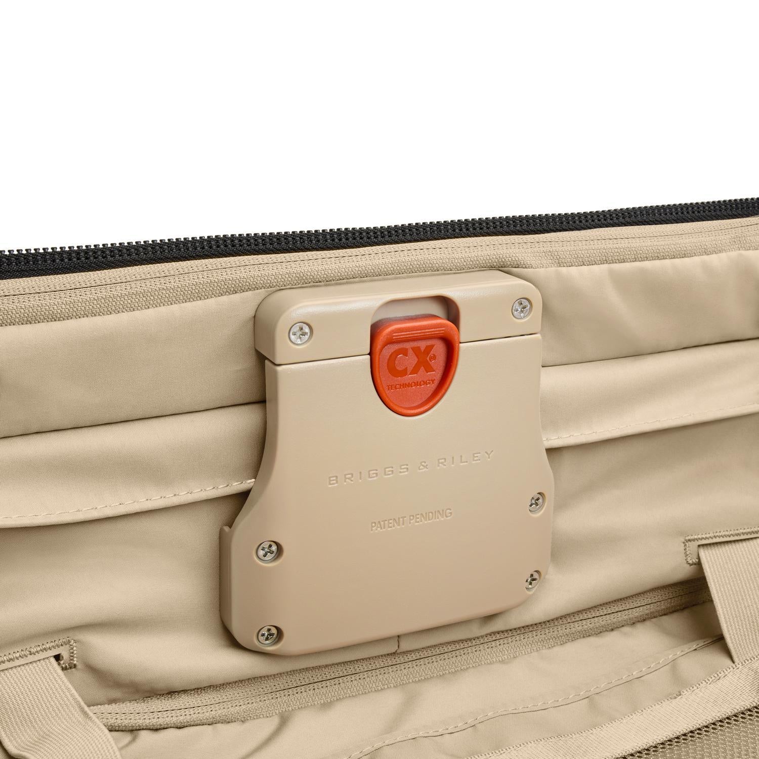 Compact 24" Checked Expandable Spinner - Image 16