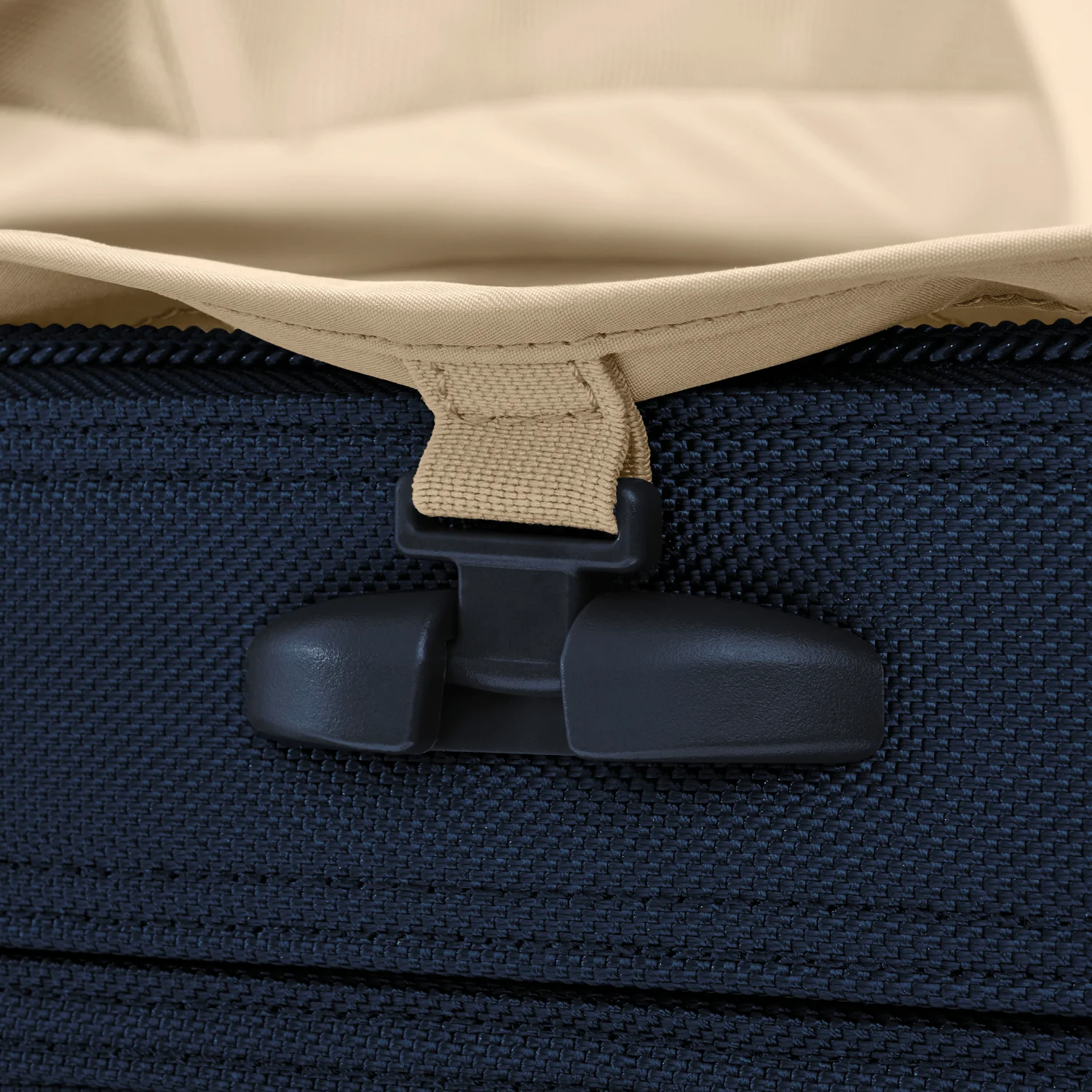 Compact 24" Checked Expandable Spinner - Image 49