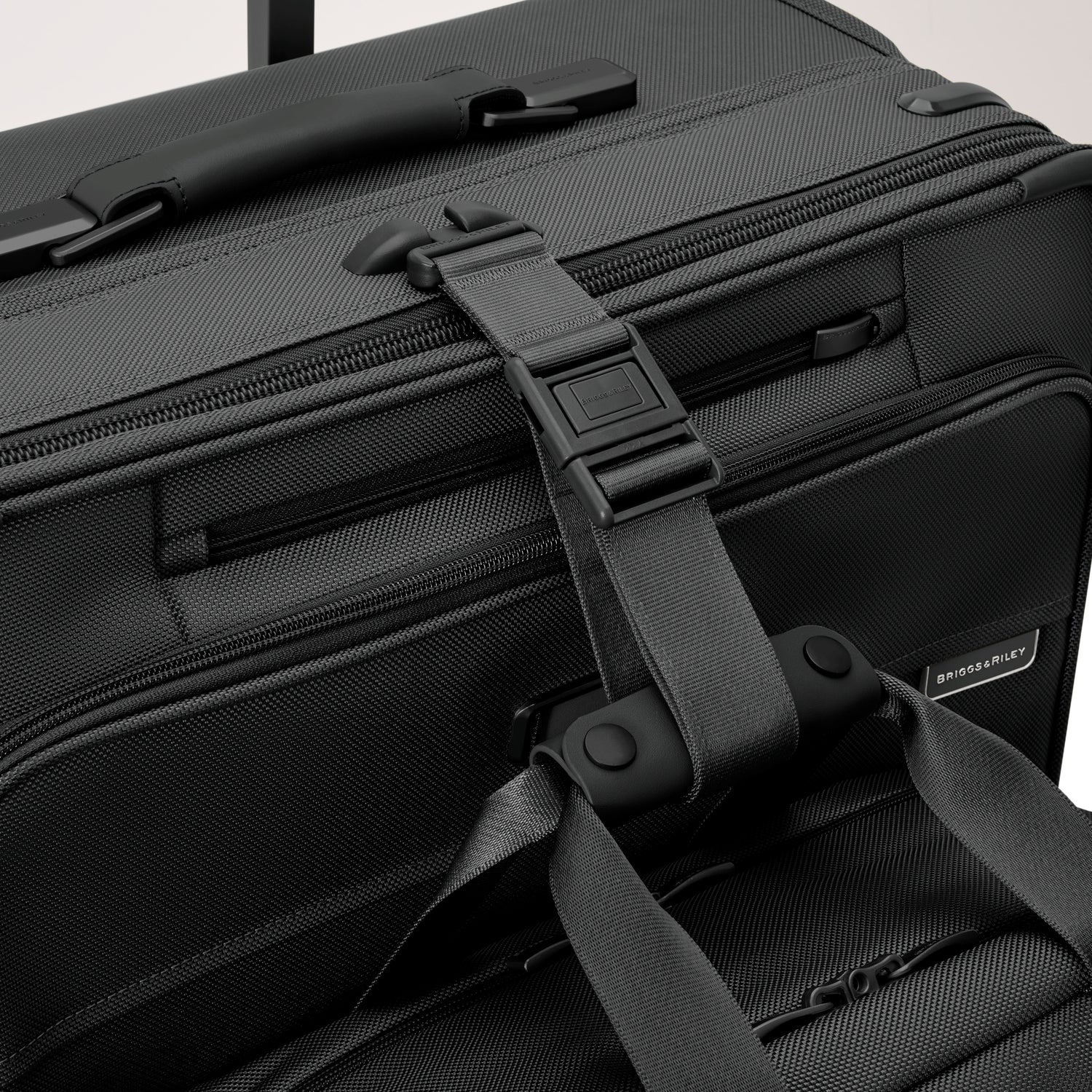 22" Carry-on 2-Wheel Garment Bag - Image 14