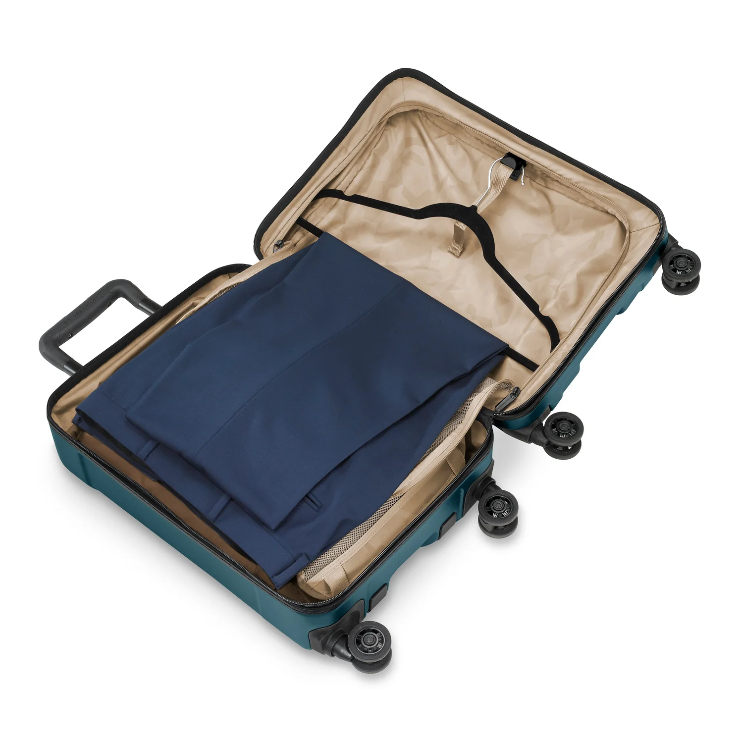 International 21" Carry-On Spinner - Image 4